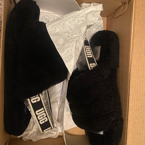 Black Ugg Slippers - Picture 2 of 3